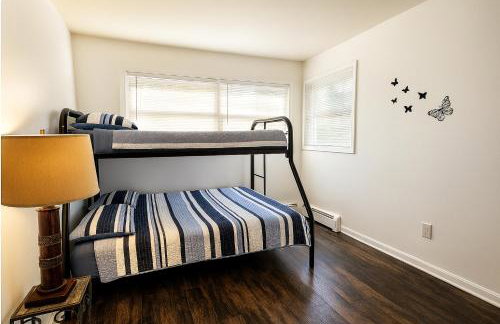 Serene Family Home Sleeps 16! - Foto 14