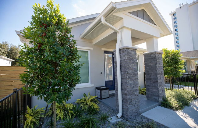 Brand New Modern Pet Friendly Zen Home W/ Private Home Theater & Hot Tub! 2 Bedroom Home by RedAwning - Photo 59