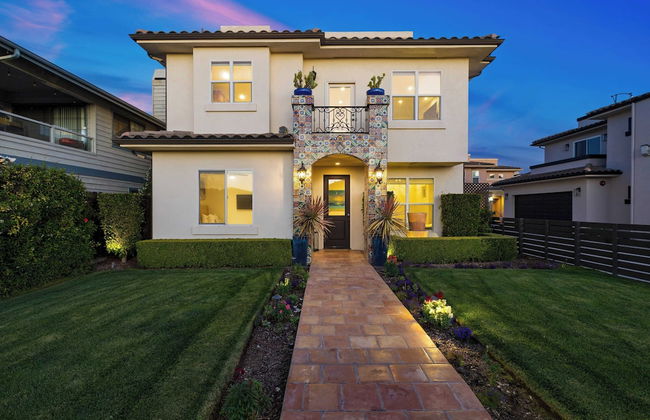 Sunset Serenity by Avantstay Rooftop w/ Hot Tub & Fire Pit, 3 Blocks to Beach! - Foto 44