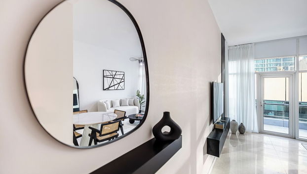 2BR City View Bay Square B13 - Foto 2, Habitación