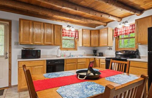 Pet-Friendly Cabin Retreat in the Ozarks of Scenic Newton County, Arkansas - Foto 4