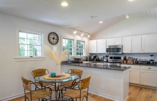 Driftwood Cottage by Rove Travel - Serene Cottage - Foto 9