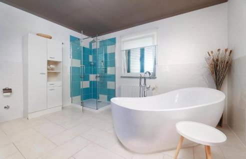 Stunning Home In Jurdani - Foto 7