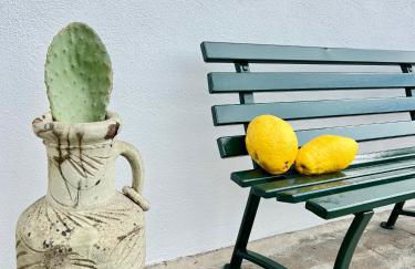 Villa Joyosa Apartments - Photo 9