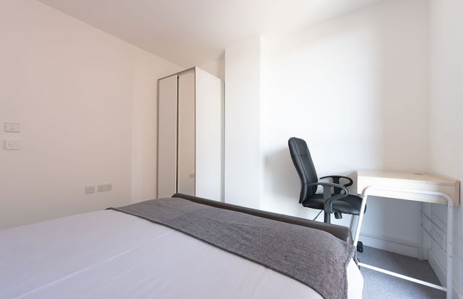 Fortified Apartment - Photo 6