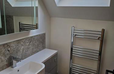 Sleeps 14, Stunning, Dog Friendly, Hot Tub, Rural - Photo 7