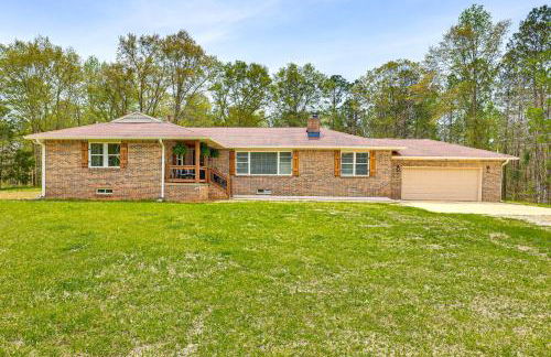 Fall and Football Vibes Titus Retreat with Game Room - Foto 30