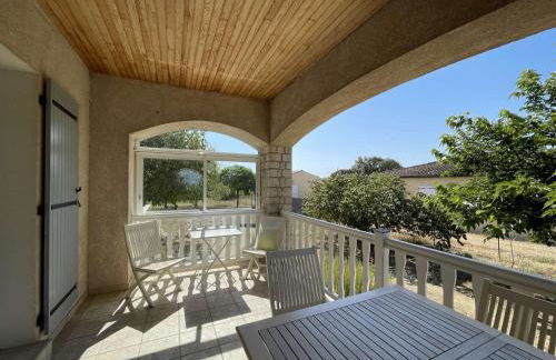 Villa à Orgnac-l'Aven avec piscine chauffée, 6 pers, jardin clôturé, animaux admis - FR-1-382-127 - Foto 4