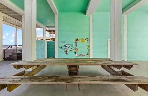 Beachfront Hideaway! Luxury Beachfront, SwimSpa, Game Room, Firepit by Bolivar Vacations - Foto 70