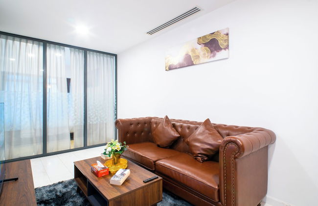 Moonway Luxury Suites At Eaton Residence - Photo 75