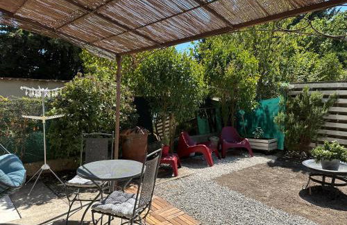 Villa Theolina Maisonnette lumineuse avec jardin, parking privé au calme à Aix - Foto 12