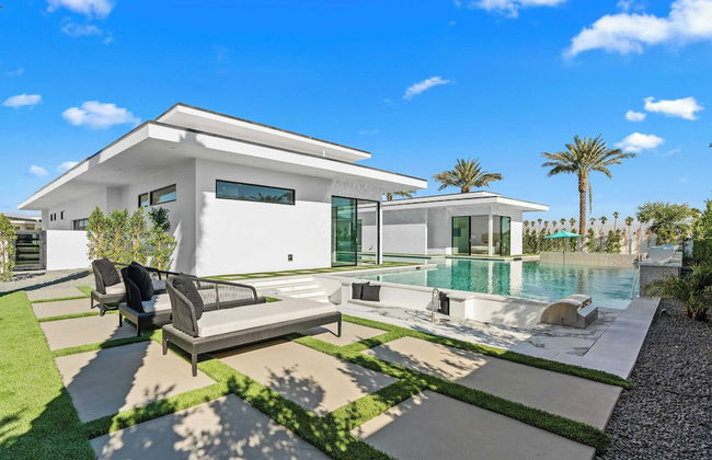 Exclusive Indio Villa Pool, Hot Tub, Putting Green Sleeps 18 Bravo #6 - Foto 24