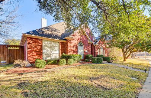 Elegant Home with Private Patio, 2 Mi to UTD Campus! - Photo 36