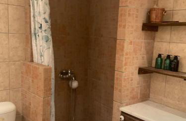 Vitina Number 5 House - Photo 20