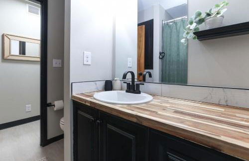 East Side Oasis 3BR 2 BA Coffee 5Min to Town East - Foto 21