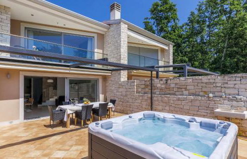 3 Bedroom Awesome Home In Umag - Foto 8