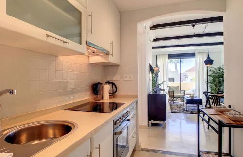 Roda Golf Singapore Apartment - 8109 - Photo 25