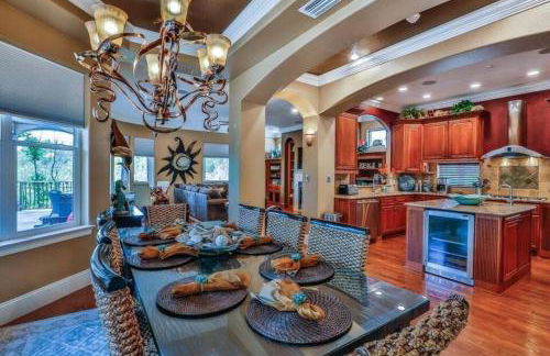 5 BR Villa Private Pool Jacuzzi Golf Cart 3 min to Beach - Foto 12