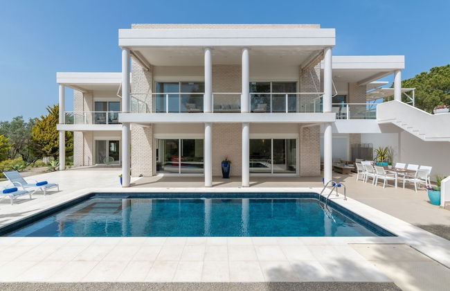 HillTop Luxury Villa - Foto 1