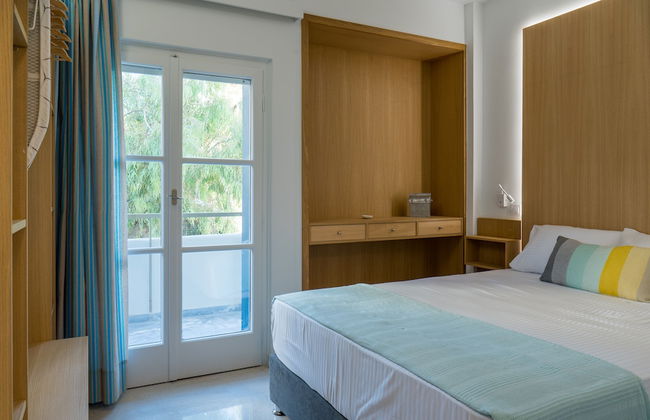 CHROMA Lodge Rafina - Foto 5