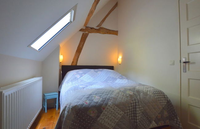 Stunning Holiday Home Near Forest in Slenaken - Photo 17