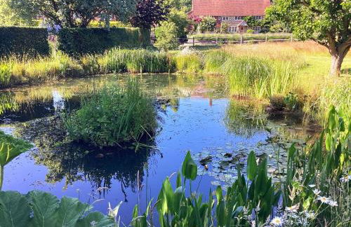 Library Cottage by inspirestays-com - Foto 27