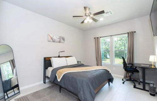 3BR 2 & half Bath Townhouse Modern Spacious Retreat Near Lake Conroe! - Foto 9