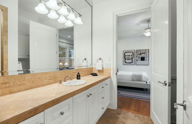 Chic & Secluded 4 BDR in Desirable Tarrytown! - Foto 21