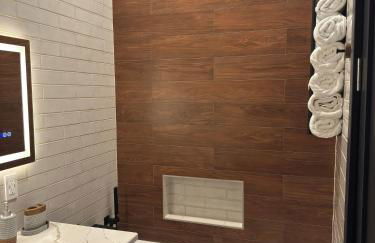 NEW Modern Private Entrance 2 BD Apt Minutes to NYC - Foto 16