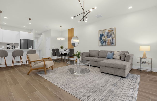 Upstay - Modern Family Townhome With Pool - Foto 2