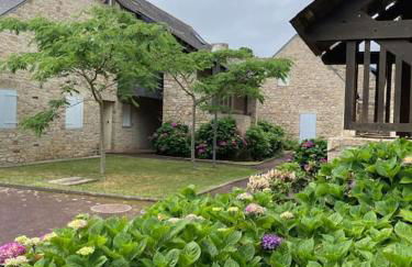 TY REFUGE 2 à 4 vacanciers Terrasse Plages et Commerces à pied Parking - Foto 25