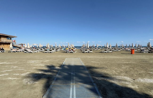 Flora Beachfront Larnaca Finikoudes - Foto 22