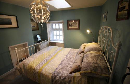 Cosy Crickhowell Cottage - Photo 10