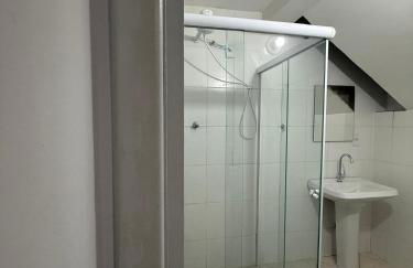 Studio amplo e aconchegante no bairro aterrado - Foto 12