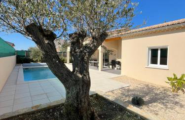 Villa Solis à proximité des Gorges de l'Ardèche - Photo 2