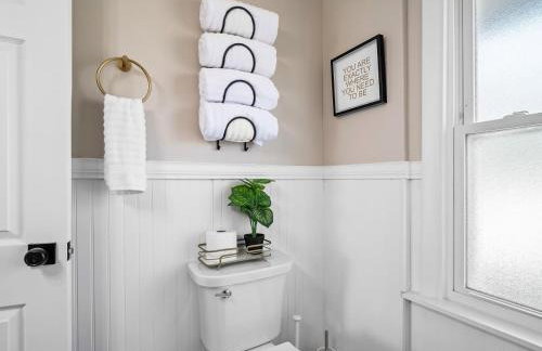 Spacious 4 Bedroom Sleeps 10 with Sauna and Hot Tub - Foto 47