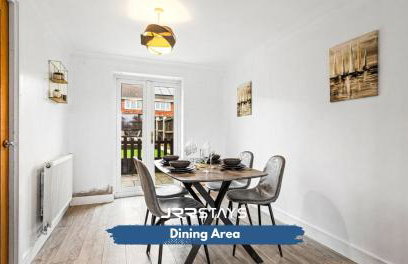 JRR STAYS WV12 3 bedroom, and Wi-Fi - Foto 18