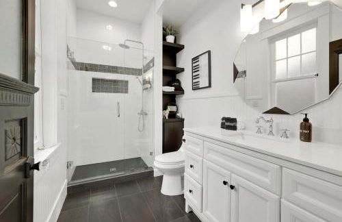 Tovey House-Walk to Downtown and Campus - Photo 37