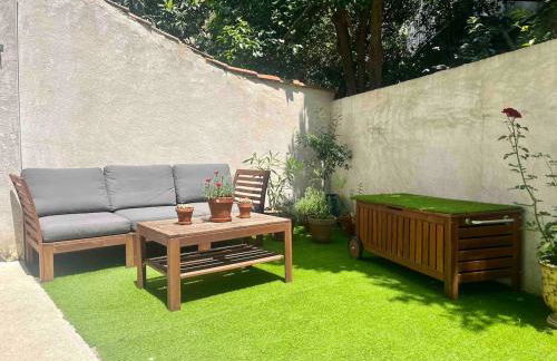 Two rooms and large terrace - Photo 6