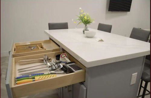 Dimond Abode Vacation Rental, Oakland California Dimond District - Photo 36