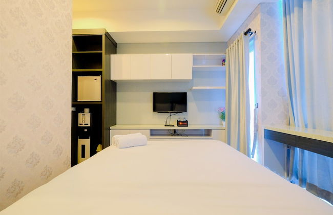 Best Price Studio Apartment at Capitol Park Residence - Photo 16