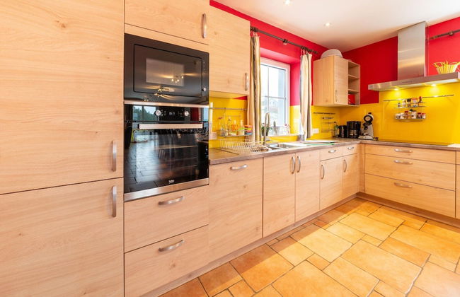 Family Home, Kicker, Sunset Views - Photo 14