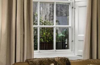 3-Bed Georgian Townhouse Next to Wellbeing Clinic - Foto 15