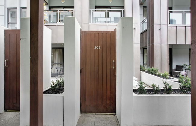 Cozy Studio Retreat in the City By Zodiak Stays - Photo 28