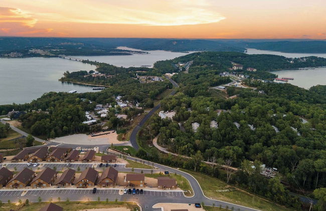 A Birds Eye Bridge View - 5 BDR w/ Private Hot Tub - Foto 71