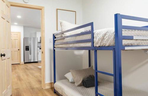 Hidden Hollow 3BD Cabin - Hot Tub, Wifi, Game Room, Fire Pit - Foto 27