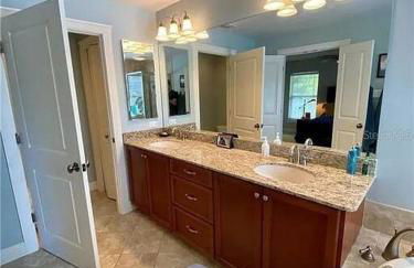 4BR Private Dock, Warm Spring Canal, Kayaks, Canoe - Photo 40