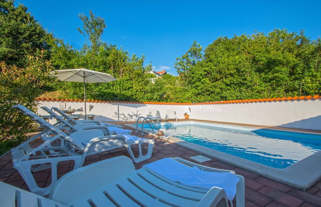 Adorable Holiday Home With Private Pool & Terrace With Barbecue - Foto 18