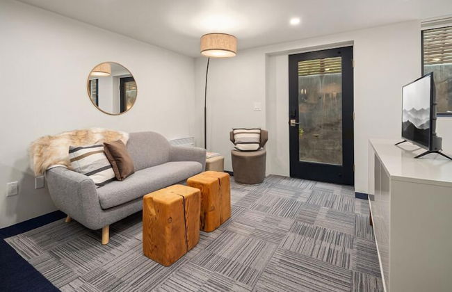 Sunnyside Studio on Green Lake - Photo 8