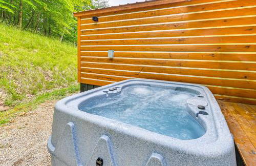 Covered Deck and Hot Tub Cozy Retreat in Campton! - Foto 18